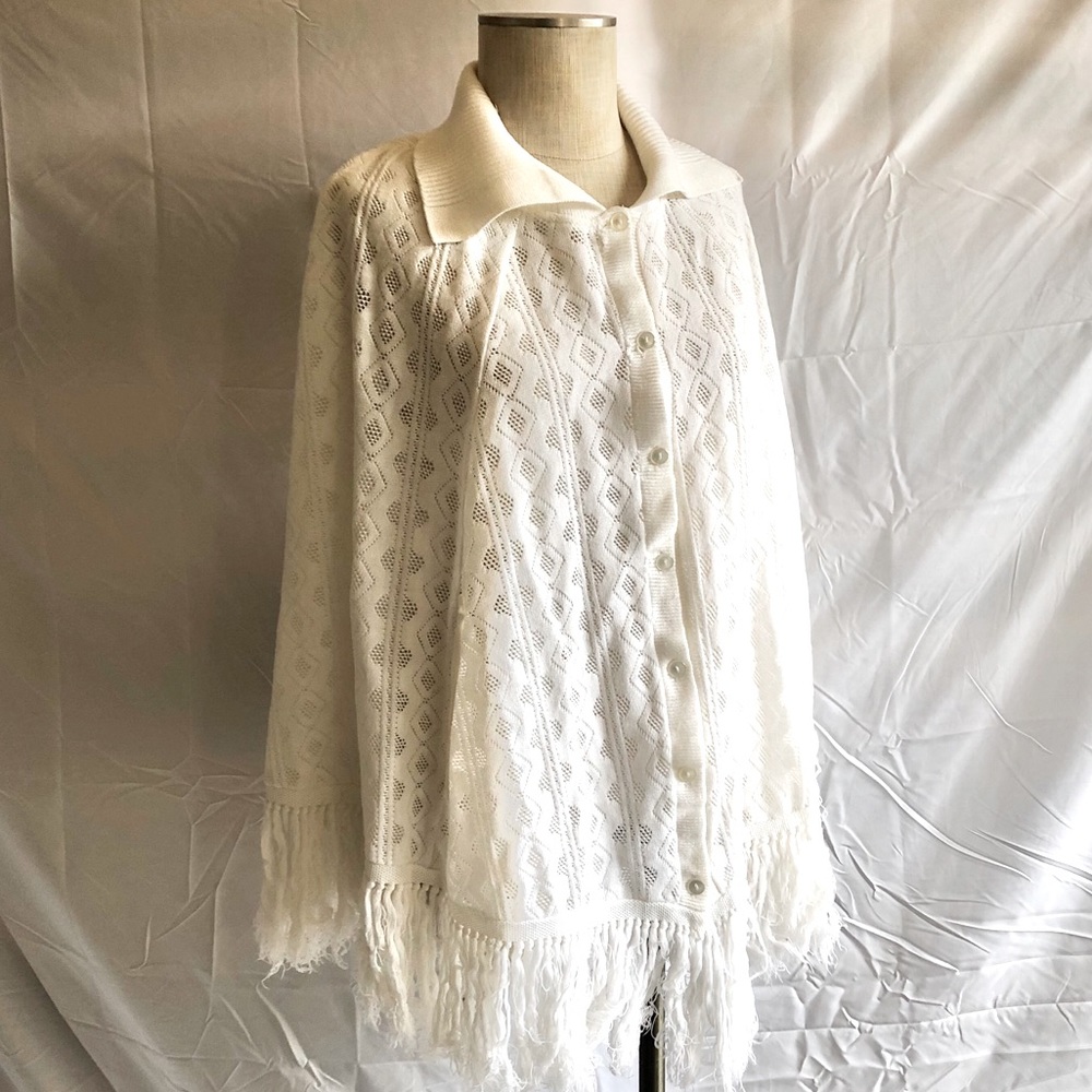 Vintage Handmade White / Cream Knit Cape
